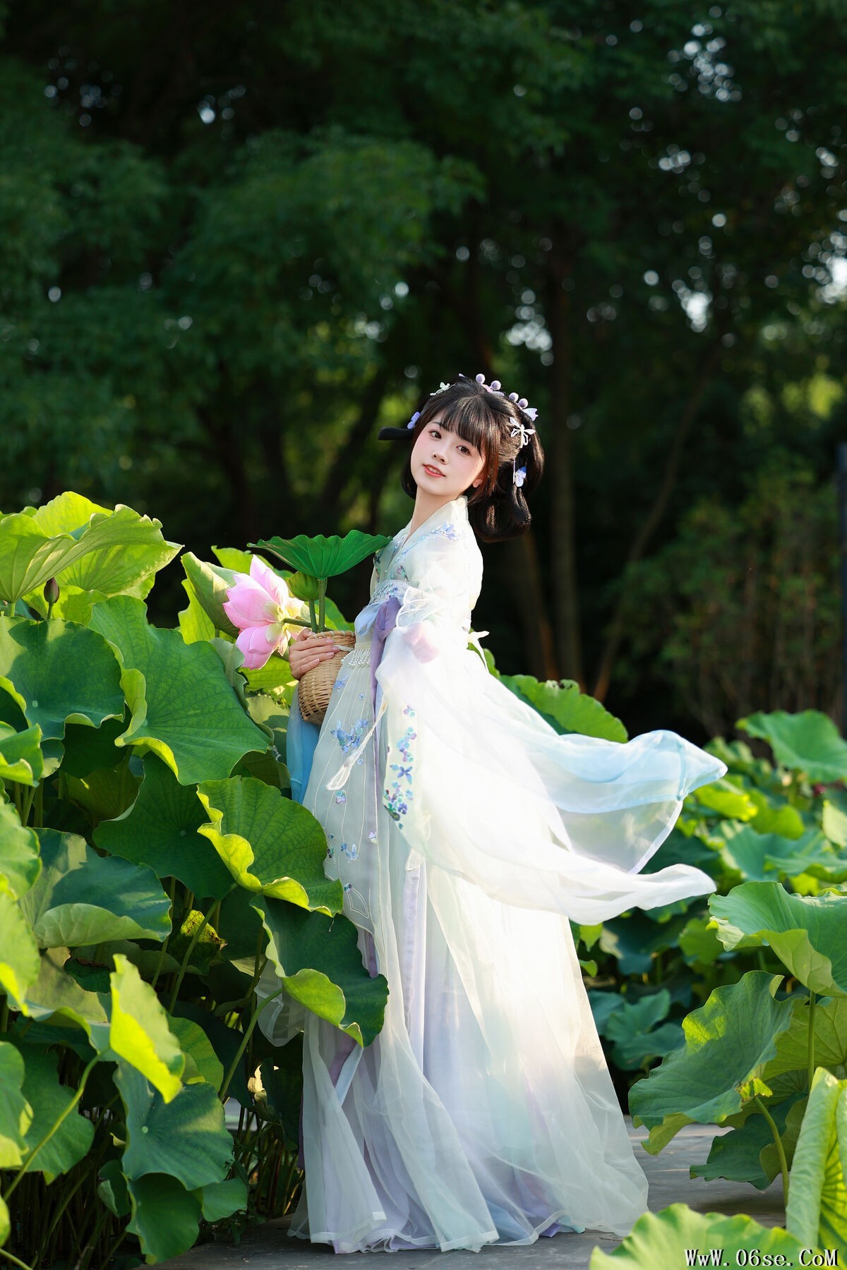 图片[16]-YiTuYu艺图语 Vol.7404 Yi Ming[29P]-六色网