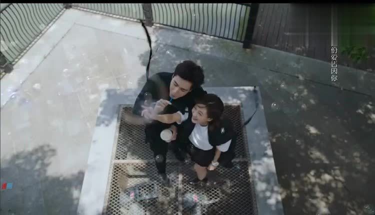  - 《我的时代你的时代》胡一天吹奶茶吹出泡泡