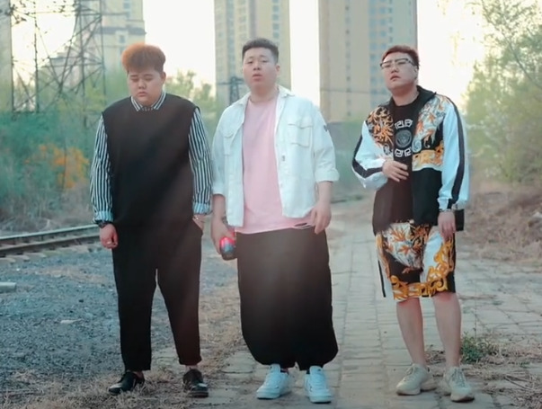 姑娘别等了-半吨兄弟翻唱